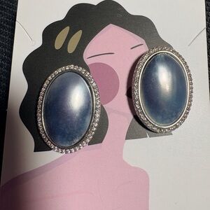 Elegant Silver and Blue Oval Earrings shell pearls